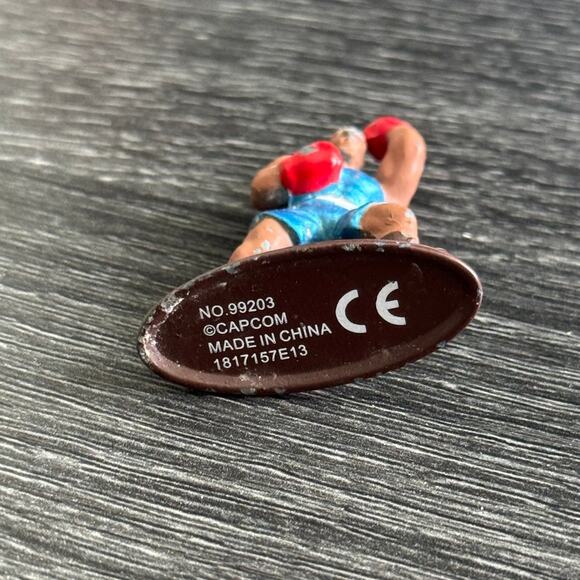 Street‎ Fighter Nano Metalfigs Balrog 1.5 inch Diecast Figure Capcom - Picture 8 of 9